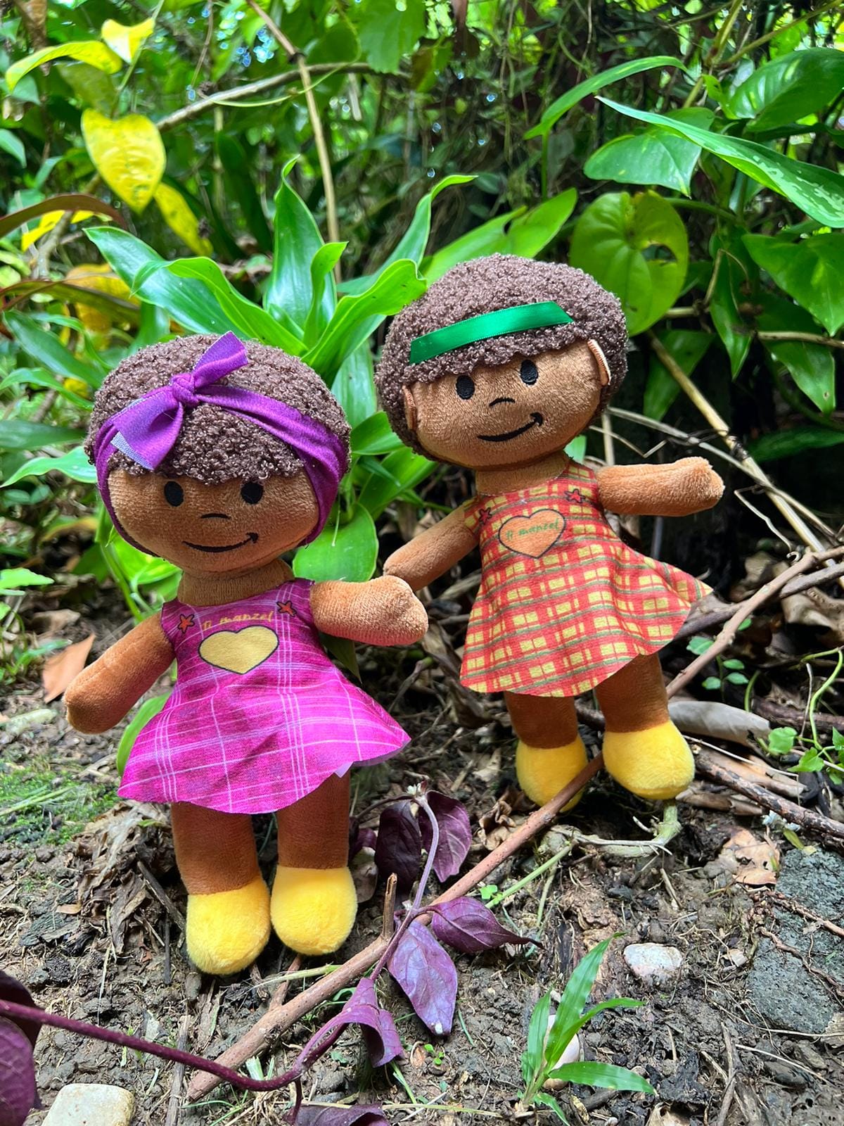 Peluche Ti Manzèl 👧🏽 L'ambitieuse aux beaux cheveux afro | Par Carla Cavéry