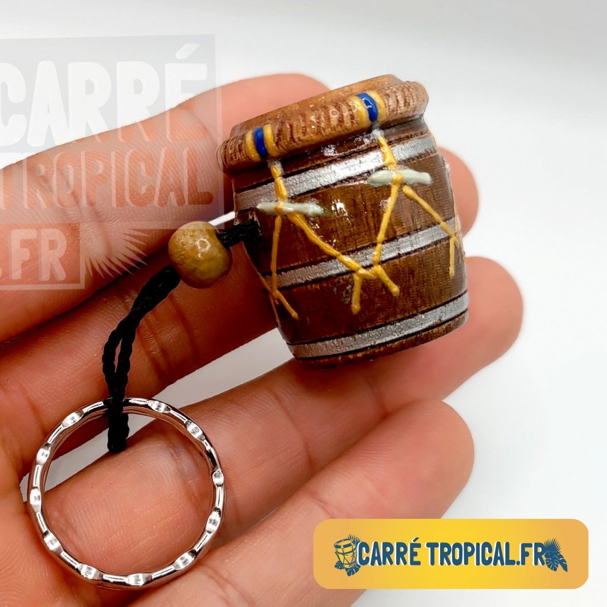 Porte-clĂ©s artisanal tambour đ¶đ€ miniature Ka modĂšle rĂ©duit fait-main | Par Penelope Frantz - CarrĂ© Tropicalporte-clĂ©