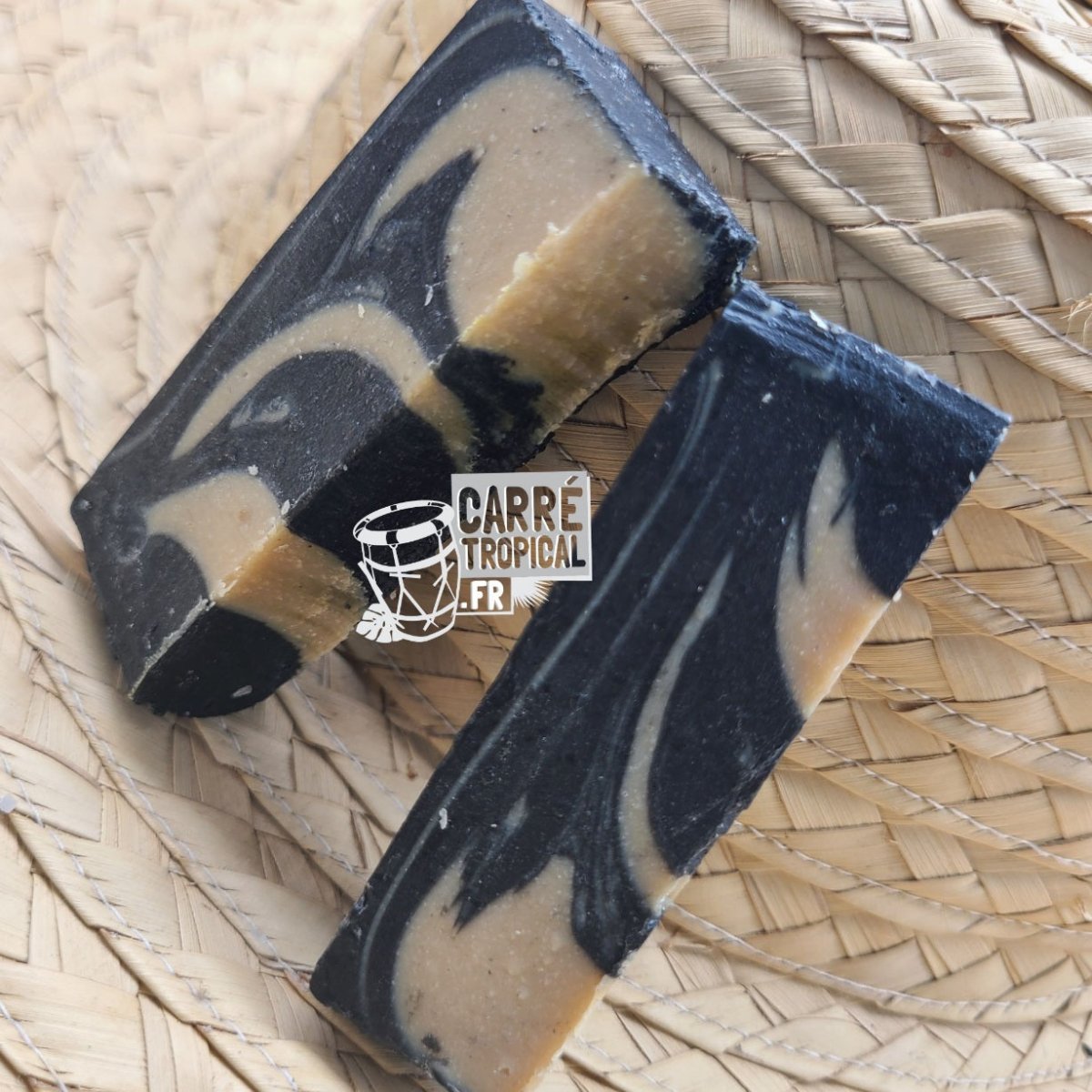 Savon charbon actif ⚫ surgras naturel artisanal solide | Par Stéphanie Ronce - Carré TropicalBatônnet (40g)savon