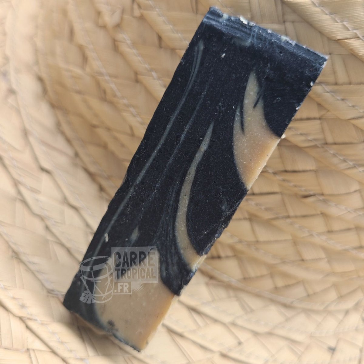 Savon charbon actif ⚫ surgras naturel artisanal solide | Par Stéphanie Ronce - Carré TropicalBatônnet (40g)savon